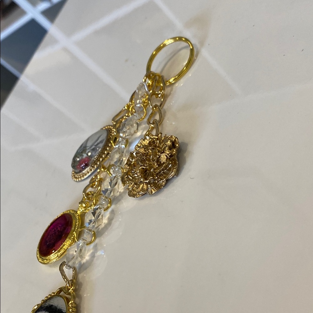 Monochrome Graphic Crossbody Bag - Picture 4 of 7